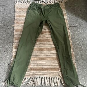 Coalatree trailhead pants